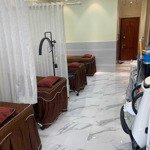 Cho thuê lầu 2 , thích hợp spa , nail , nối mi . 60m2 . dọn vào là làm luôn