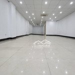 Duy nhất một sàn trống 130m2 tại tây hồ cần cho thuê giá siêu rẻ - liên hệ: 0372820386