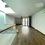 Chính chủ cần cho thuê nhà phố lakeview city 5x20m view hồ giá chỉ 30tr/th nội thất đẹp. 0917330220