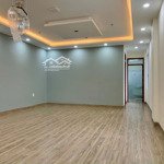 Cho thuê tòa nhà 7 tầng gần xô viết nghệ tĩnh 700m2 - cẩm lệ liên hệ: 0902 494 783