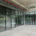 Cho thuê biệt thự rộng 1,200 m2 - mặt tiền điện biên phủ - ngang 38m - giá: 390 tr/th