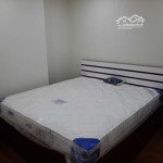 Chính chủ cho thuê căn hộ b805 chung cư sông hồng park view, 165 thái hà. 82m2, 2 phòng ngủ 2wc