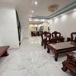 Cho thuê nhag nguyên căn vườn thiên đàng 1-ecolakes mỹ phước 120m2