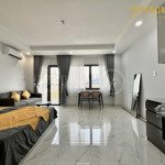 Khai trương tòa căn hộ new 100%, 1pn full nội thất, balcony view landmark, gần vòng xoay trần não