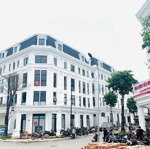 Căn góc shophouse louis city hoàng mai l1.diện tích145m2 mặt tiền 27m. giá bán 250 triệu/m2