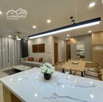 Chính chủ cần bán căn hộ 85m2, liên hệ: 0355161824