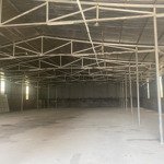 Cho thuê 1600m2 kho xưởng tại khu đô thị sài đồng - long biên xe cont vào tận kho, giá 120 triệu/tháng