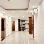 Chính chủ bán 3 phòng ngủ100m2 chung cư feliz home hoàng mai giá rẻ ở ngay