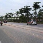 Cho thuê mặt bằng mặt phố võ chí công 235m2, mt 15m đã có nhà khung đẹp