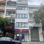 Ngợp bank cần bán mt điện biên phủ, q10 chỉ 220 triệu/m2 nhà 4 tầng (dt 4,1 x 30m nh) giá 23.5 tỷ