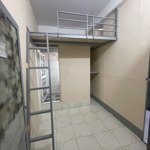 Phòng trọ gác - thang máy - ban công - mới 100% - sẵn máy lạnh