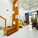 Nhà mặt tiền 126m2, 3 tầng, 4 phòng ngủ, đường tú xương, quận 9