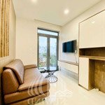 Trống lại studio - tách bếp decor sang trọng ngay trung tâm q7