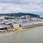 Bán căn góc harbor bay vị trí đẹp giá cắt lỗ. bán nhà liền kề cạnh bãi tắm bim