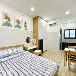 Khai trương nhà mới, studio cửa sổ full nt hiện đại, ngay thành thái