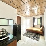 Căn hộ studio ban công lộng gió 30m2 ngay đường d1, có thang máy