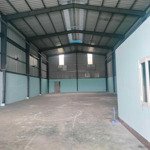 Cho thuê kho mới đẹp 450m2 giá chỉ 25tr/tháng gần ngã tư bình phước .