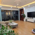 Bán căn hộ 135m2, 3 phòng ngủ cửa tb, ban công đn, chung cư iris garden, giá bán 4.89 tỷ. có thương lượng