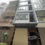 Cho thuê tòa nhà 6 tầng thang máy 70m², thông sàn, ôtô đỗ thoải mái