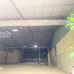 Kho - xưởng mặt tiền đường( 1650m2) huyện hóc môn..tp.hcm