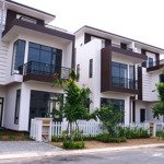 Biệt thự trần anh riverside tt bến lức, 120m2, sổ hồng sang tên ngay, giá cực tốt 2.7 tỷ