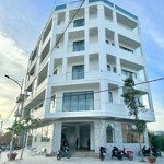 Cho thuê khách sạn 6 tầng mới (26 phòng full nội thất) - góc 2 mặt tiền kdc hồng loan cần thơ