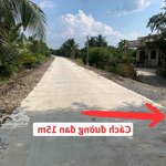 38 x 20 -mặt tiềntrước đất 5m, xe 16 chỗ tới đất. (giáp ranh bình chánh)