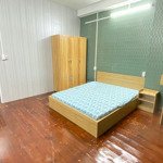 1 phòng ngủ, 1 phòng khách 40m2 full nội thất có máy giặt kế quận 3,1