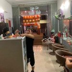 Sang tiệm salon tóc hoài bảo