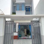 Nhà lầu hóc môn 5x15 135m2 2pn 565 triệu