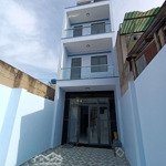 Nhà mt vitri đẹp thuận tiện kd buôn bán sd200m2