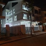 Cho thuê biệt thự dương nội. dt 190m2, 4 tầng. 30 triệu/tháng