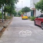 40m lô góc dương quang - gia lâm. mt4m nở hậu, trục chính - ô tô - kd