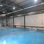 Cho thuê xuởng giá rẻdiện tích500m có điện 3 pha có nền epoxy giá 15 triệu