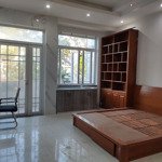 Phòng 40m2 đầy đủ nội thất - gần trường kinh tế - gần bến xe