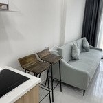 Thuê ngay căn hộ ở cc centum 2pn-1wc dt 55m2 giá chỉ 6/th ntcb, view q1 lh em minh ngay 0949920113