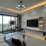 Chủ nhà cần bán căn hộ greenview 3 phòng ngủ nội thất mới làm, view balcony hướng tây nam ngắm sông