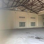 Cho thuê kho - 2000 m2 - giá chỉ 50k/ m2/ kcn hoà cầm