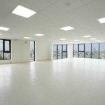 Văn phòng ngay trung tâm 120 m2 chỉ 25 tr/tháng, lh: office danang 0935 999 438