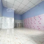 Nhà bưng ông thoàn 2 tầng ,40m , 2 pn , 2wc, gần kcn cao, sân rông