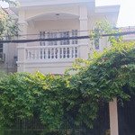 Cho thuê biệt thự villa dt: 10x20m, 1 tầng 2 lầuq. bình thạnh giá bán 30 triệu/tháng liên hệ: 0905889974