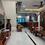 Cho thuê nhà full nội thất tại kđt vạn phúc dt: 5x21m nhà 1 hầm 4 lầu