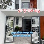 Bán nhà đẹp gần chợ bình chánh