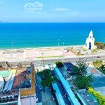 Bán căn panorama view trực diện biển, ban công rộng lớn.