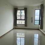 Bán căn hộ 97m2 - 3 phòng ngủ- 2 vệ sinh giá bán 1 tỷ 845 triệu, view sông đông nam. lh mr. tùng 0964690900