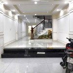 Nhà mặt tiền mới đẹp cho thuê làm show room spa vp