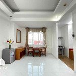 Studio full nội thất cửa sổ to rộng 35m2