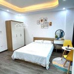 Gà đẻ trứng vàng, tòa nhà cho thuê, 9 phòng full nt, dt 500 triệu/năm