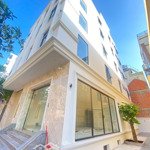 Cô tôi cần cho thuê gấp mt đặng tất q1, ngang 14m, dtsd: 1400m, nhà mới, 280tr, 0902772728