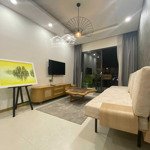 Cho thuê nhanh căn hộ 3 phòng, 102 m2, căn góc tháp venice giá 23 triệu lh 0909931237